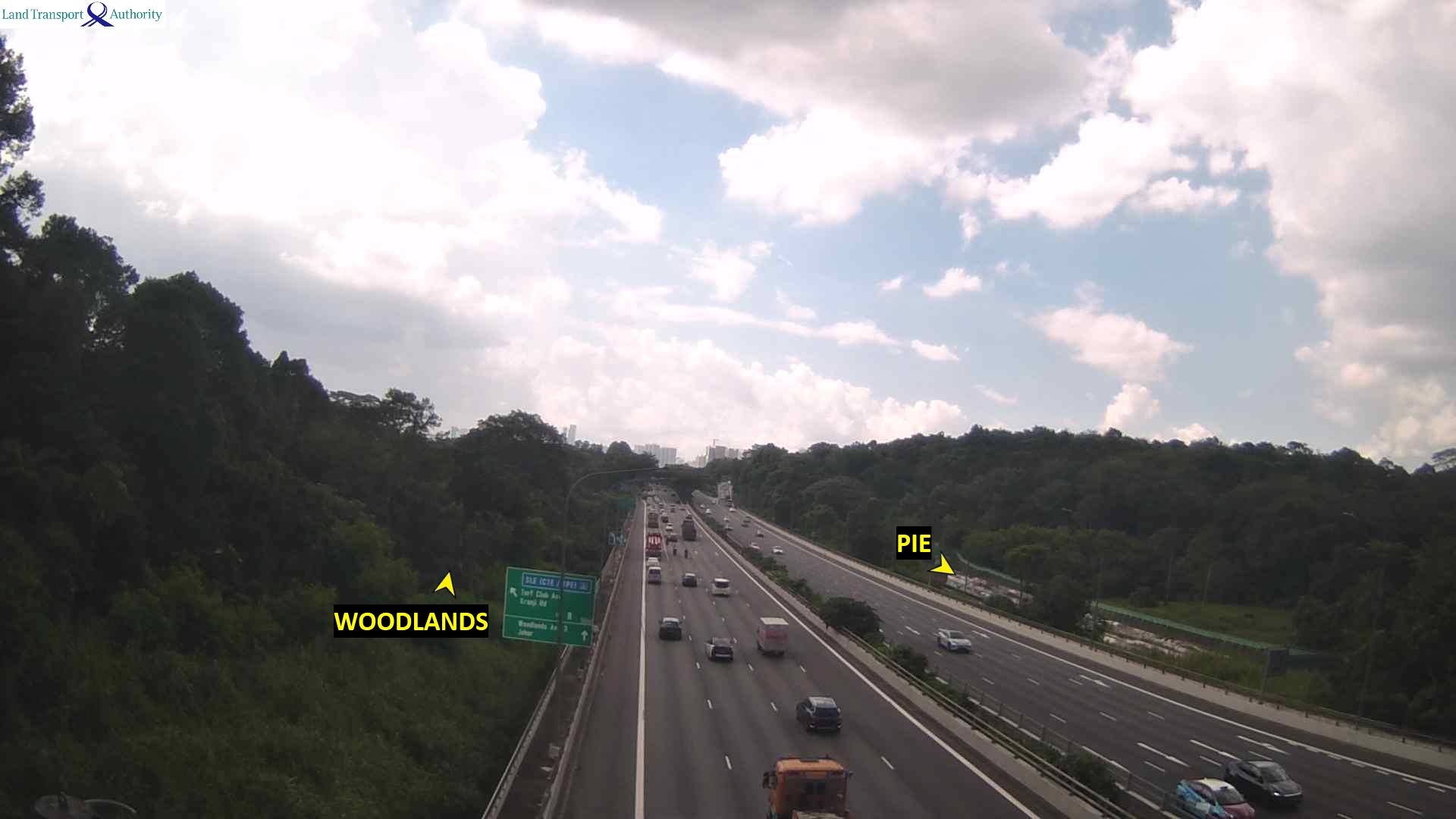 Live Traffic Image of Entrance from Mandai Rd (Towards Checkpoint)