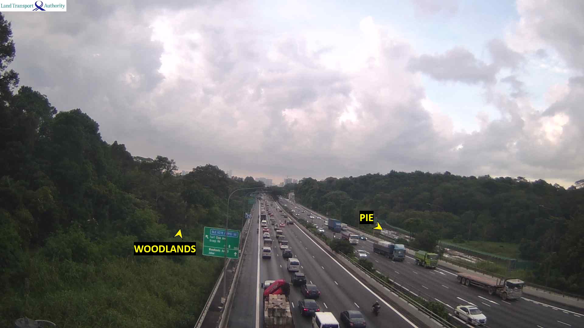 Live Traffic Image of Entrance from Mandai Rd (Towards Checkpoint)